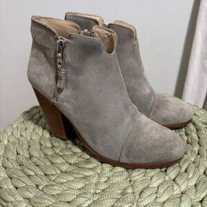 Rag & Bone Margot Stone Gray Suede Round Toe Block Heel Ankle Boots Size 8